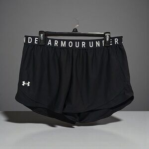 Under Armour Play Up Shorts - Women's Large NWT